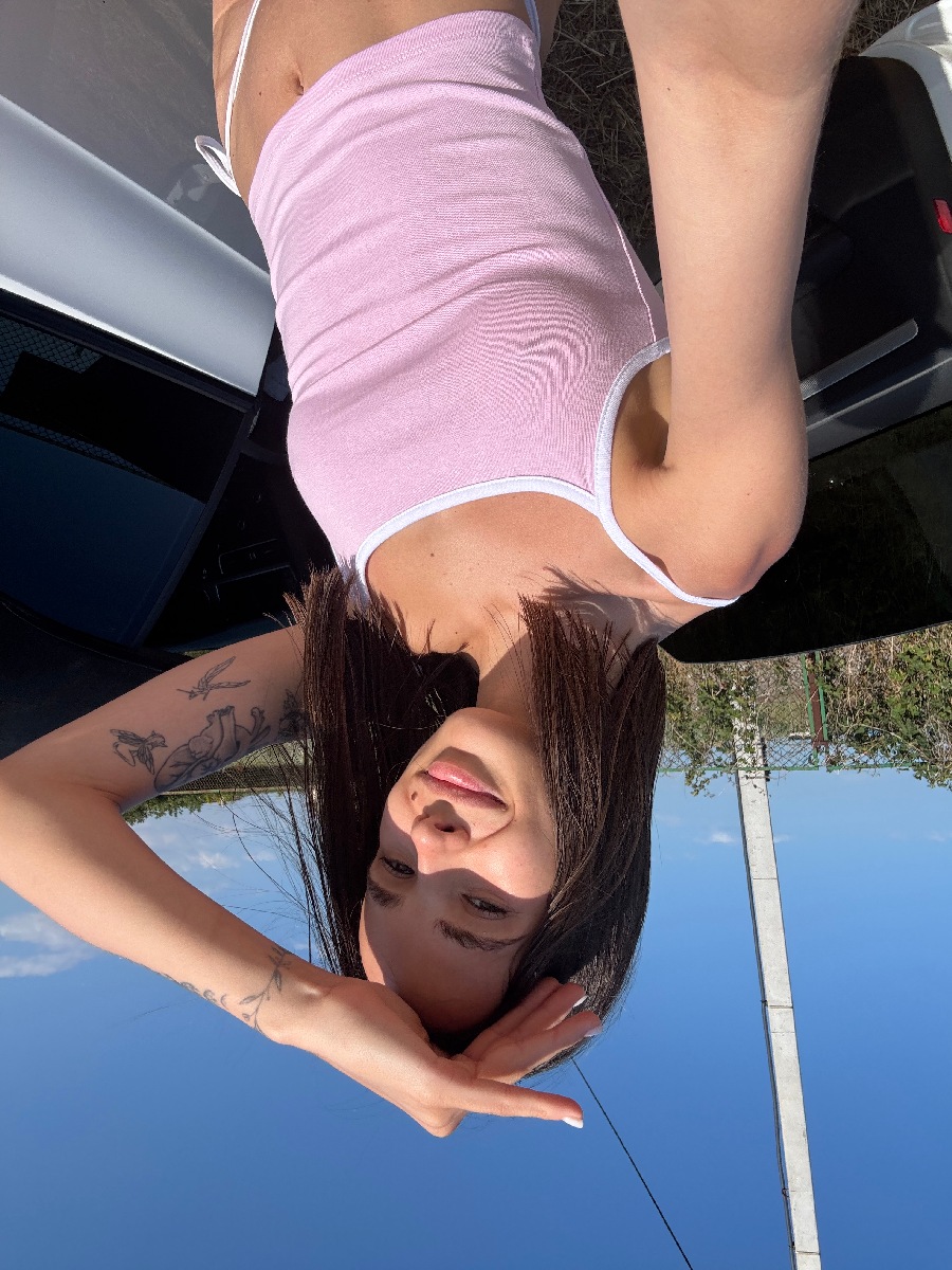 Sexy model Tina in Higashiosaka